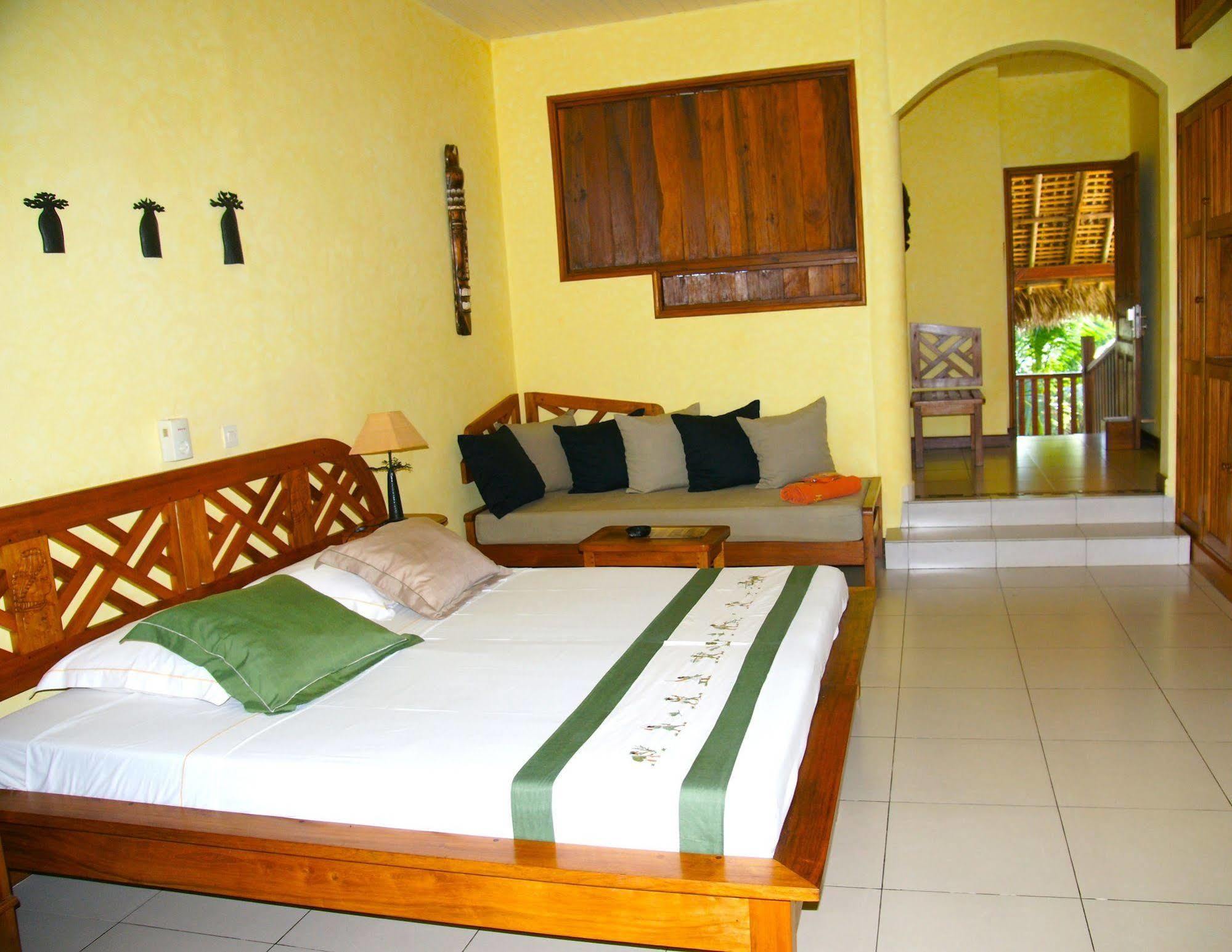 Vanila Hotel & Spa Ambaro Luaran gambar