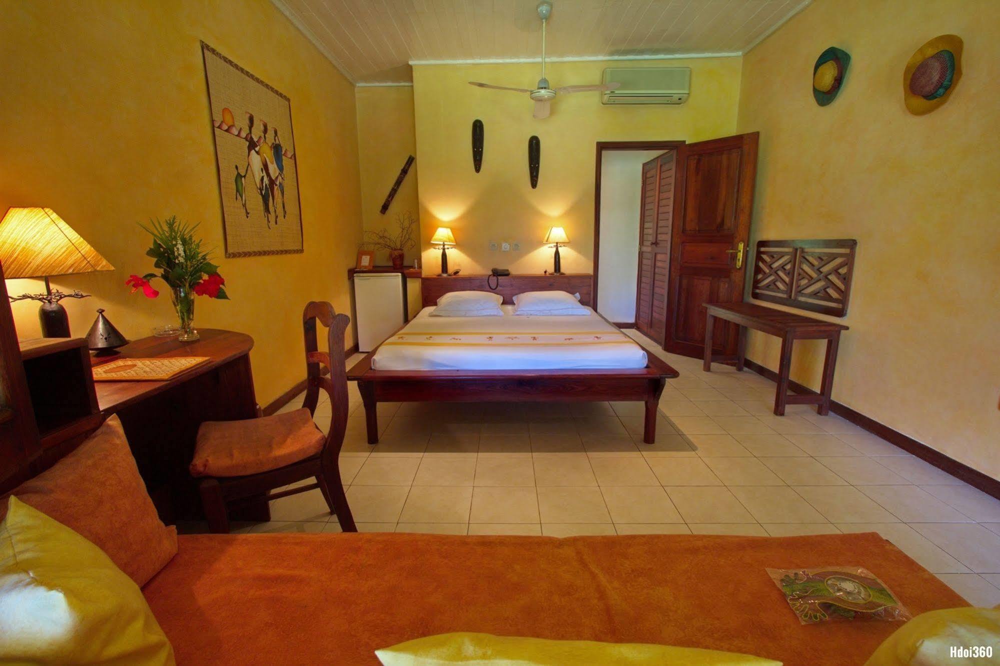 Vanila Hotel & Spa Ambaro Luaran gambar